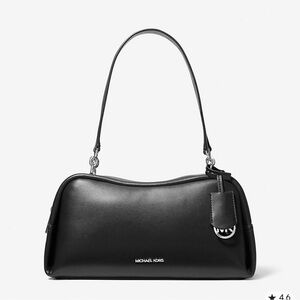 Michael Kors Elegant Black Shoulder Bag